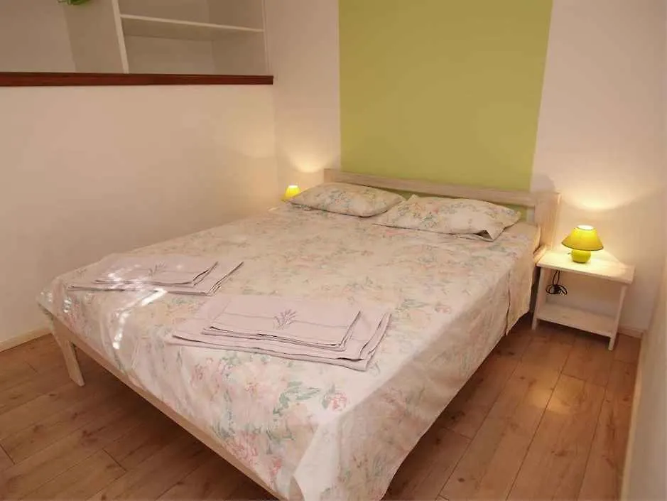 Apartments In Veli Losinj 26474 0*,  Kroatien
